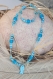 Parure ras-de-cou pendentif et bracelet pour enfant-nacre-perles de rocaille-perles nacrées turquoise modèle 