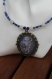 Ras-du-cou pendentif médaillon-agate craquelée-aventurine-rocaille bleu et blanc modèle 