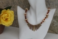 Collier aiguillettes unakite et perles népalaises en dégradé beige et marron modèle 