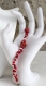Parure bracelet et boucles d'oreilles en perles semi-précieuses teintées-perles de verre corail et blanche modèle 