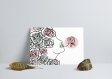 Carte 10 cm x 15 cm illustration visage femme, wall art femme, dessin profil femme fleurs, dessin tête femme minimaliste fleurs, dessin femme imprimé en france