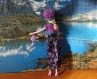 Vêtement ensemble printanier, jupe, top, béret laine et tissu, violet et vert, pour poupée mannequin barbie 