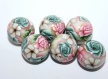 Paire /deux perles rondes de 13mm en polymère / motif fleuri rose vert blanc