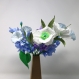 Arrangement de fleurs en papier - fleurs bleues faites 