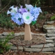 Arrangement de fleurs en papier - fleurs bleues faites 