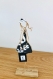Petite robe noire sculpture femme mode élégance sac shopping création cadeau original figurine ficelle papier fil fer kraft armé bois flotté