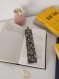 Marque page en tissu - signet - bookmark - brun et blanc