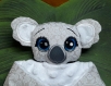 Doudou bébé koala brodé en minky personnalisable