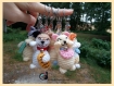 Maneki neko porte-clés avec koban lavande /  menthe ( chat porte bonheur au crochet )