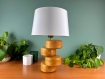 Lampe à poser décorative et naturelle en bois massif recyclé | zig