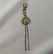 Porte-clé wicca triquetra gunmetal - accessoire mystique sur chaîne pour bijou de sac