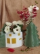 Noël cache vases/photophores maison blanche/sapin vert #cachepot #cachevase #noel #cadeau #deco #veilleuse #couvrevase #fleurs #plantes #pot #vase #papervase #séjour