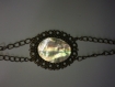 Bracelet nacre sur support ovale couleur bronze