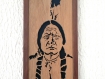 Portrait encadré en bois découpé du chef sioux sitting bull