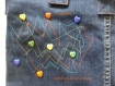 Sacoche/sac bandoulière en jean recyclé modèle cœurs et couture couleurs   