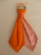 Hochet tissu orange