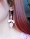 Boucles d'oreilles style kawaii/coquette blanches et roses avec noeud papillon et pendentif coeur 