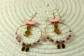 Boucles d'oreilles créoles chat acier et perles roses