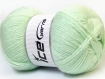Pelotes de laine acrylique en 100grs couleur vert clair marque ice  yarns