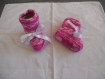 Chaussons bébé en laine acrylique  rose et blanc