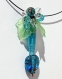 Collier ras de cou avec pendentif en goutte et coeur en lampwork et perles bleues et transparentes ornées de feuilles 