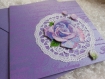 Carte pour anniversaire fleurs et napperon violet blanc