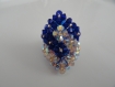 Bague bleue et or deux carrés entrelacés en perles de cristal swarovski