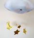 Nuage blanc mobile avec suspension étoiles et lune doré, or, paillette, bebe, enfant, chambre, eveil ,sieste, dormir, decouvrir
