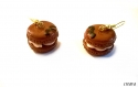 Boucle d'oreille macarons noisette gourmand marron coulis crémeux fimo polymère 