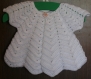 Gilet “pétale” crochet blanc taille 6 mois