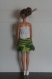 Jupe bustier blanc et vert pour poupée au crochet