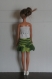 Jupe bustier blanc et vert pour poupée au crochet