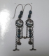 Boucles d'oreilles cabochons pendantes bronzes et bleues