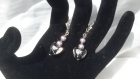 Boucles d'oreilles réalisées avec des perles lampwork et des perles nacrées