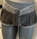 Petit  short style boho,hippie au crochet,acrylique / coton bicolore couleur gris.pour femme taille 36-40