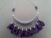 Collier ethnique perles de nepacre violettes plastron argent et fleurs violettes  a575