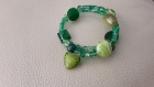 Bracelet fil mémoire perles vertes a601