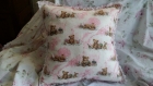 Tres joli grand coussin shabby chic patchwork pastel