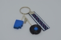 Porte-clés bonbons anglais bleus fimo 