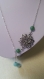 Collier mi-long , perles rondes en pierre de jade, connecteur fleur, métal argenté