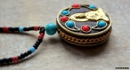 Amulette bouddhiste perle turquoise