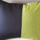 Housse de coussin 40x35cm; noir et vert; motifs géométriques 