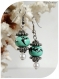 Boucles d'oreilles perles céramique bleue et perles de verre blanches ,