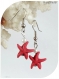 Boucles d'oreilles étoiles de mer rouges . crochets argentés.