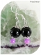 Boucles d'oreilles perles de verre noires et violettes.