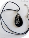 Pendentif pierre agate teintée noire et breloque chat .