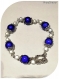 Bracelet perles bleues et blanches. fermoir toggle.