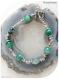 Bracelet perles pierres vertes et violettes.