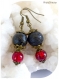 Boucles d'oreilles perles rouges et noires .