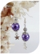 Boucles d'oreilles perles violettes et breloques étoiles .
